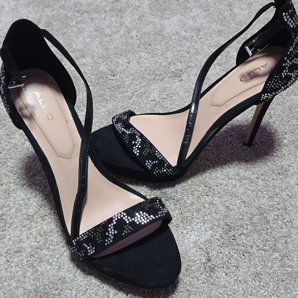Aldo Strappy Round Toe High Heels With Gemstones - Size 8 Worn